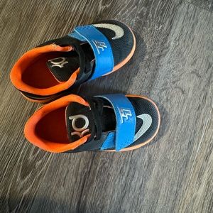 Nike shoes baby